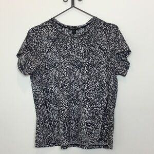 Athleta Ultimate Train Printed Black Short Sleeve Tee size Large